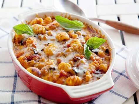 Best Eggplant Recipe, Italian Eggplant, Gnocchi Bake, Baked Gnocchi, Healthy Casseroles, Gnocchi Recipes, Eggplant Recipes, Meatless Meals, Gnocchi