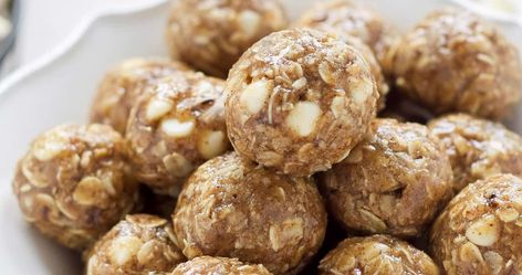 These Vanilla Espresso Almond Butter Energy Bites come in handy when you need more than just a cup of joe in the morning! Filled with hearty oats, almond butter, coffee and white chocolate chips; they are a healthy snack or treat! Protein Bites Recipe, Protein Balls Recipes, Energy Bites Recipes, No Bake Energy Bites, Protein Cake, Protein Packed Snacks, Wholesome Snacks, Protein Bites, Peanut Butter Protein