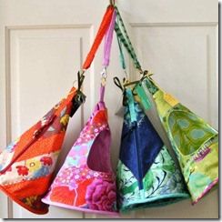 peg or project bags love! Peg Bag Pattern, Diy Clothespin Bag, Yoga Bag Pattern, Vintage Bag Pattern, Shopping Bag Pattern, Peg Bags, Clothespin Bag, Japanese Knot Bag, Peg Bag