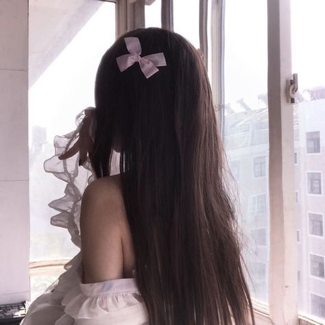 Long Dark Hair, Foto Ideas Instagram, Cute Selfie Ideas, Pretty Selfies, Aesthetic Hair, Girl Icons, Photo Profil, Ulzzang Girl, Dark Hair