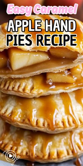 Easy Caramel Apple Hand Pies Carmel Apple Empanadas Easy, Hand Pies Breakfast, Homemade Apple Hand Pies, Carmel Apple Hand Pies Recipe, Apple Hand Pies Easy, Chocolate Hand Pies, Caramel Apple Hand Pies, Fall Caramel Apples, Caramel Apples Easy