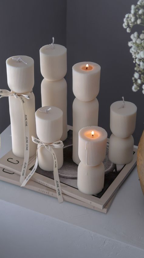 Every candle tells a story with its shape, colour and scent. Our new Hourglass Ribbed  candles remind us of the Roman pillars and Christmas Crackers, which will make them a perfect centrepiece for your Christmas table.   The set is made of two candles - tall and small. Dimensions:  small : 13.5 cm height, 5.5 cm width, 290g.  tall: 23cm height, 5.5 cm width, 520g. Our sculptural candles are designed for decorative purposes.  🌱They are hand poured to order  using eco friendly and vegan friendly Ribbed Candles, Roman Pillars, Candle Minimalist, Table Decor Christmas, Christmas Table Decor, Candle Wedding Decor, Modern Candles, Aesthetic Candles, Candle Aesthetic