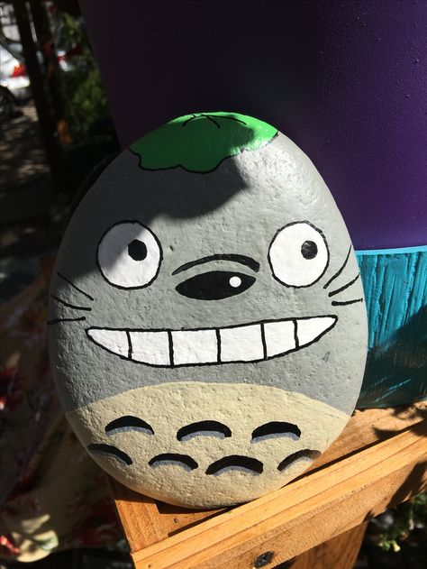 Totoro Rock Painting, Totoro Party, Stone Art Painting, Art And Craft Videos, Paint Rock, Rock Crafts, Pebble Art, Craft Videos, Stone Art