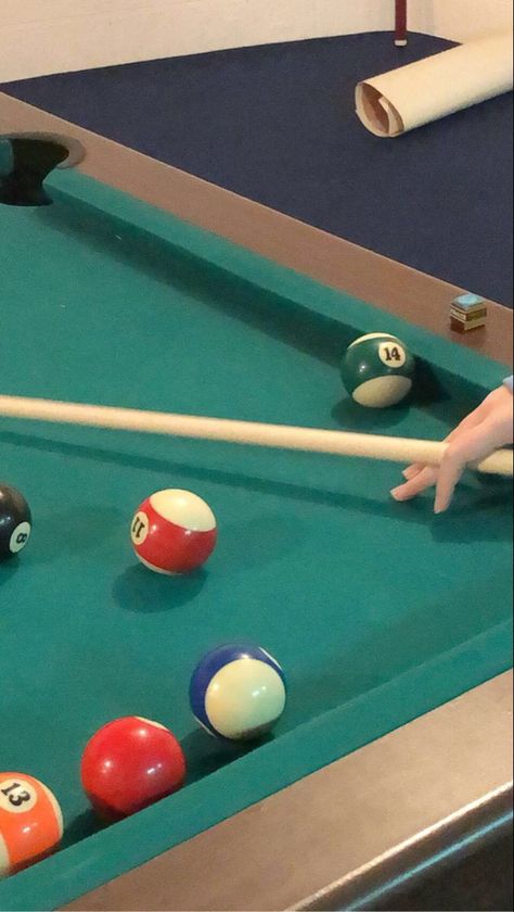 Billiard Wallpaper Aesthetic, Playing Billiards Aesthetic, Billiard Wallpaper, Billiards Aesthetic, Alcohol Pictures, Anjing Pug, Desenho Tom E Jerry, Bump Pictures, Bff Drawings