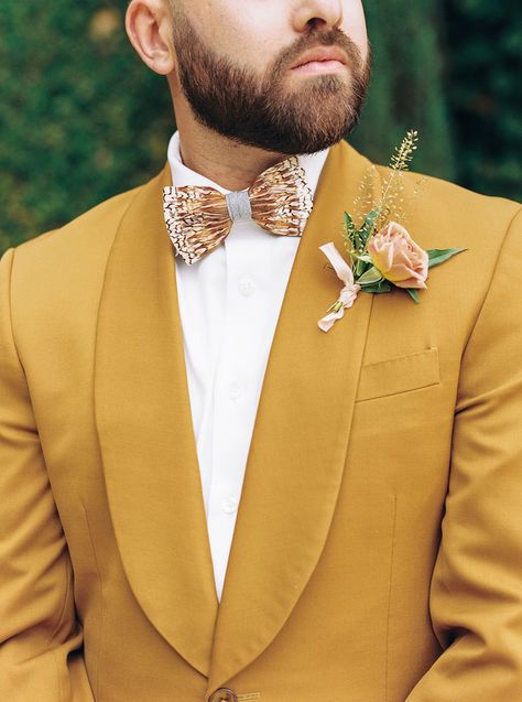 Sonoma Valley Wedding Inspiration Tuscan Vibes Rustic Chic Table Setting, Chic Table Settings, Floral Pillars, Marigold Wedding, Yellow Wedding Inspiration, Olive Green Weddings, Modern Groom, Mens Wedding Attire, Festival Chic