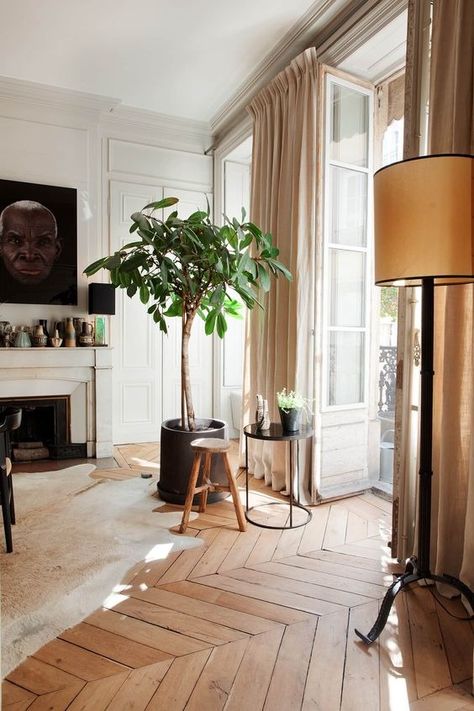 Parisian home décor 27 essential items - InspiredLiving France Apartment, Socialite Family, Interior Design Per La Casa, Apartment Style, Living Room Cabinets, Design Del Prodotto, Wood Flooring, Boho Stil, A Living Room