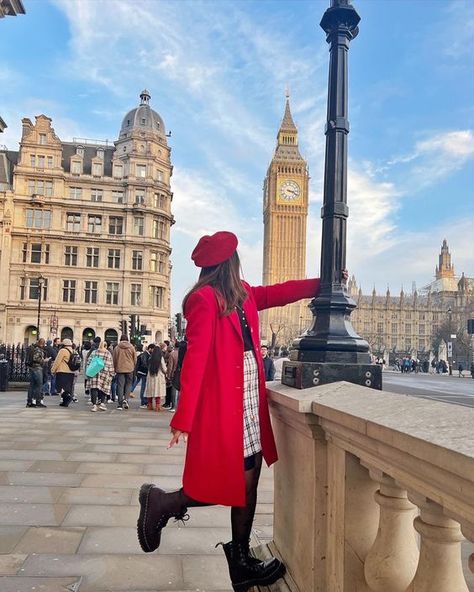 London Photoshoot Ideas Winter, London Poses, London Outfit Ideas, Oxford London, London Photo Ideas, Photoshoot London, London Photoshoot, London 2023, London Tourist