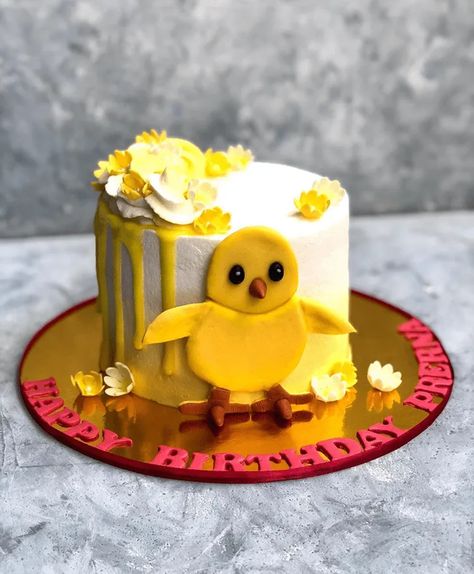 Chick Cake Design, Chicken Cake Design, Chick Cake, Chicken Party, Cake Design Images, Chicken Cake, Birthday Wish For Husband, Easter Snacks, Cake Designs Images