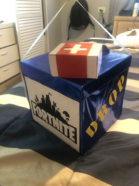 Gamer Valentine Box Ideas, Valentines Boxes For Kids School Fortnite, Valentines Box Ideas Fornite, Fortnite Valentines Boxes For Boys, Fortnite Drop Box Diy, Valentine’s Day Boxes For Boys Fortnite, Valentine Scrapbook, Diy Valentines Box, Kids Valentine Boxes