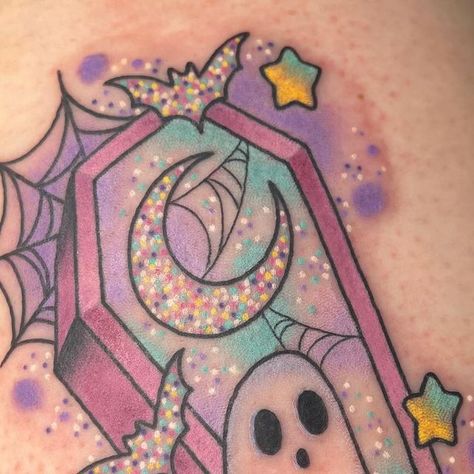 Alex Strangler | Tattoo Artist | Las Vegas on Instagram: "Spoopy ghost from my pre-drawns 👻" Kawaii Ghost Tattoo, Cute Coffin Tattoo, Phone Tattoo, Alex Strangler, Coffin Tattoo, Ghost Tattoo, Kawaii Things, Halloween Tattoo, Halloween Tattoos