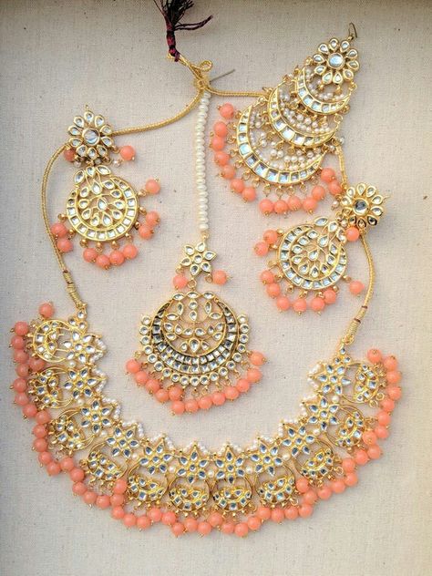 Peach Gown Indian, Side Tikka, Indian Jewelry Set, Peach Necklace, Peach Jewelry, Indian Bridal Jewellery, Peach Earrings, Peach Colour, Indian Fashion Jewellery