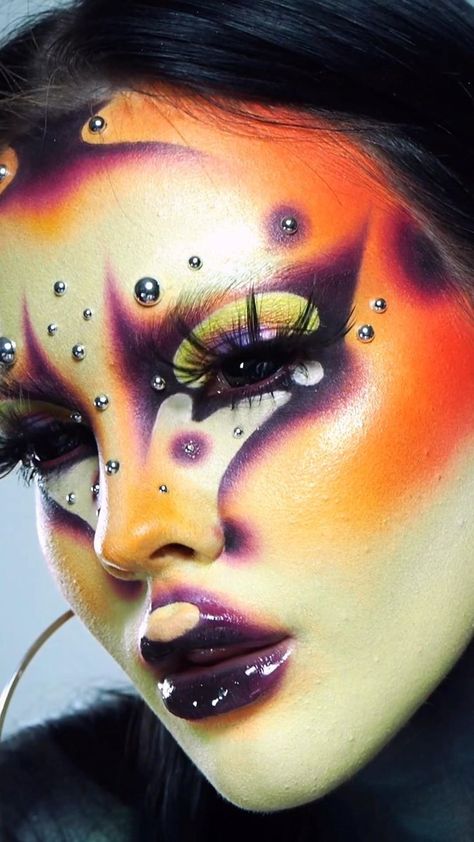 Makeup Ideas 2023, Alien Makeup, Monster Makeup, Funky Makeup, Amazing Tools, Extreme Makeup, Drag Make-up, Creepy Halloween Makeup, Face Art Makeup