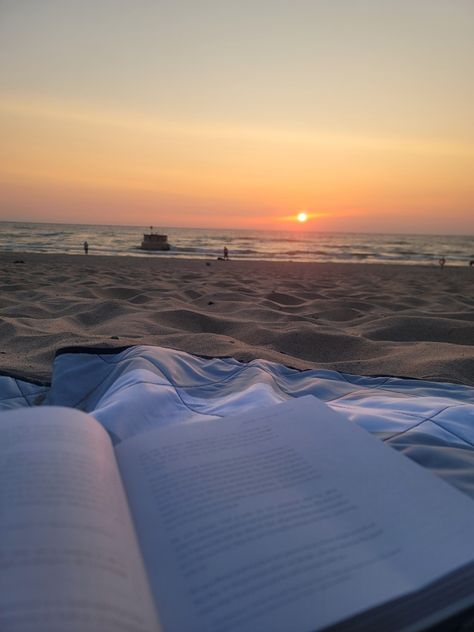 Weko Beach, MI Worship On The Beach, Beach Bible Study, College Vibes, Study Aesthetics, Fun Vibes, Summer Study, Moon Beach, Holiday Morning, Dream Future