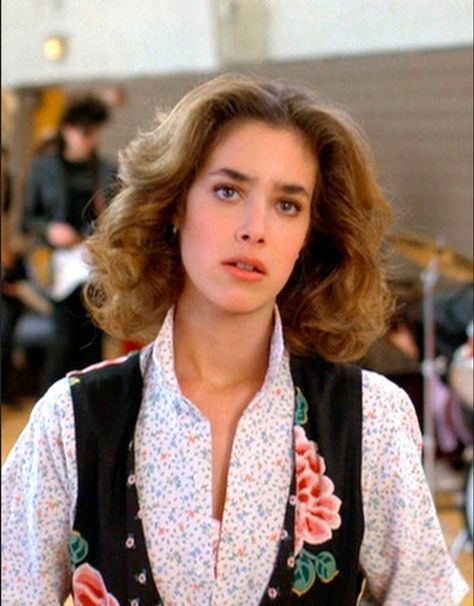 Jennifer Parker #backtothefuture #bttf #1985 #jenniferparker #claudiawells Claudia Wells, Melora Hardin, Chicas Punk Rock, The Normal Heart, Elisabeth Shue, Marty Mcfly, Hair Reference, To The Future, Back To The Future