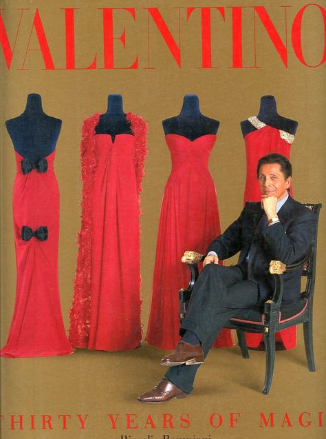 Library Fashion, Glam Shoot, Fashion Library, Valentino Vintage, Valentino Runway, Valentino Couture, Creative Genius, Fashion Book, Fashion Magazines