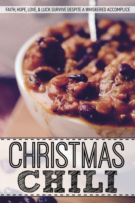 Christmas Chili - This Christmas Chili recipe is perfect for the holiday season. It's a warm, festive bowl of comfort that is sure to bring joy to your dinner table. It's made with a bottle of porter, canned pumpkin, honey, beans, ground chicken, and dried sweetened cranberries. Fire-roasted tomatoes and pickled jalapeños are added in for extra spice. It's the perfect meal to cozy up with on a cold winter night. Chili Christmas Party, Christmas Chili Recipe, Yule Recipes, Chili Party, True Food, Great Northern Beans, Dinner This Week, Fire Roasted Tomatoes, Cranberry Recipes