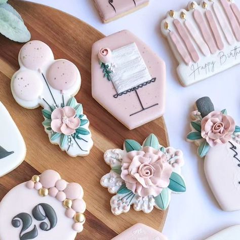 ᴄᴏᴏᴋɪᴇꜱ & ᴍᴏʀᴇ ʙʏ ɴᴀᴛᴀꜱʜᴀ on Instagram: "The last of the twenties... A gorgeous batch of birthday cookies celebrating Rachelle's 29th 🌸🌿 Inspired by @themillerswifecustomcookies . . . . . . . #cookie #cookies #birthdaycookies #sugarcookies #sugarcookiesofinstagram #customsugarcookies #customcookies #customcookiessouthafrica #floralcookies #champagne #champagnecookies #ballooncookies #instacookie #instacookies #cookiegram #cookiestagram #cookiesofinsta #cookiesofinstagram #cookiesofig #e 40th Cookies Women, Happy Birthday Cookies Decorated Women, Woman Birthday Cookies, Birthday Sugar Cookies Woman, Birthday Cookies Decorated Woman, Fall Birthday Cookies, Bday Cookies, Celebration Cookies, Cookie Shapes