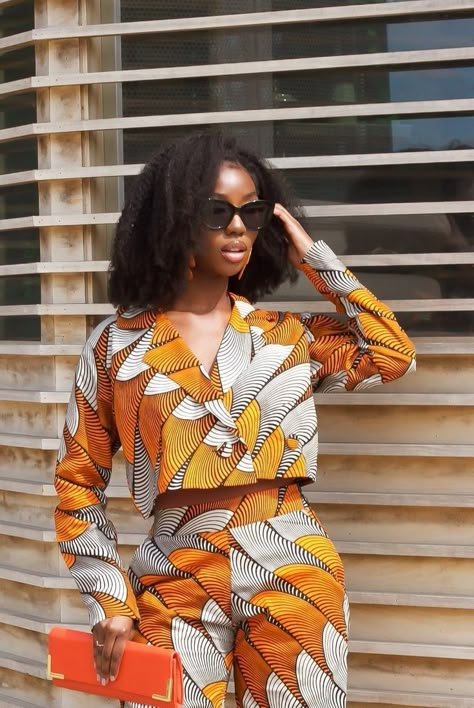 Ankara Design, Ankara Pants, Smart Casual Women Outfits, Ankara Dress Designs, Classy Short Dresses, African Print Tops, African Print Clothing, African Inspired Clothing, Ankara Dresses