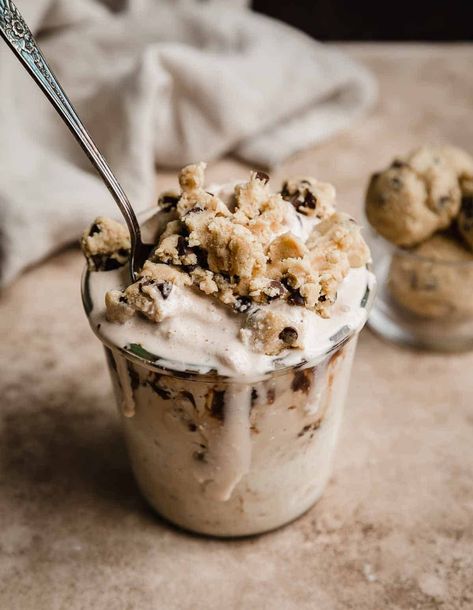 Make this Chocolate Chip Cookie Dough Blizzard with vanilla ice cream, hot fudge, and edible cookie dough. It’s the most popular item at Dairy Queen, and now you can make it right at home and enjoy it any time of year. Best Edible Cookie Dough Recipe, Cookie Dough Blizzard, Chocolate Chip Cookie Dough Brownies, Frozen Deserts, Cookie Milkshake, Chocolate Calories, Mini Chocolate Chip Cookies, Healthy Cookie Dough, Ice Cream Maker Recipes