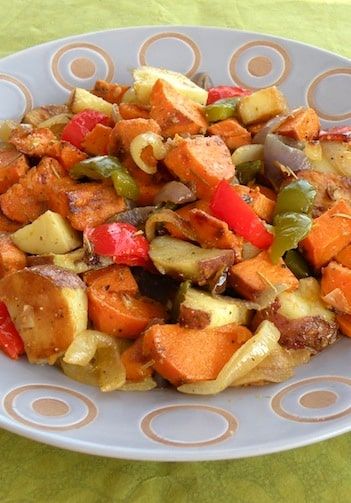 Barely Soup, Black Bean Salad Recipe, Good Soup, Salt Free Seasoning, Roasted Potato, Bell Pepper Recipes, Side Dishes For Bbq, Salt Free, Main Dish Salads