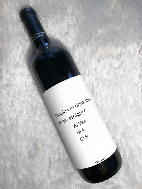 Funny Wine Labels Hilarious, Wine Labels Funny, Funny Wine Bottle Labels, Wine Thanksgiving, Friendsgiving Decor, Funny Wine Labels, Valentines Day Wine, Thanksgiving Wine, Wine Candles