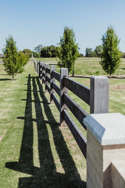 Post Rail Fence, Farm Driveway, Farm Signs Entrance, Ranch Entrance Ideas, Driveway Entrance Landscaping, Post And Rail Fence, Ranch Fencing, Timber Gates, Timber Posts