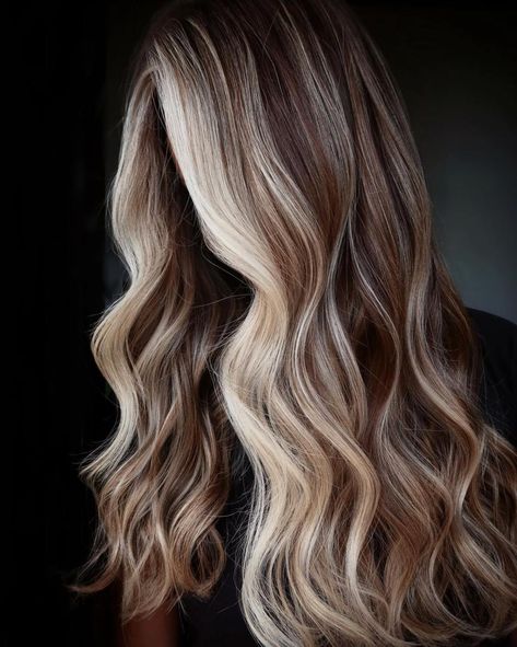 Reverse Balayage with Blonde Money Piece Brown Hair With Blonde Balayage, Blonde Money Piece, Money Piece Hair, Reverse Balayage, Trend Ideas, Money Piece, Brunette Hair With Highlights, Fall Blonde, Dark Hair With Highlights