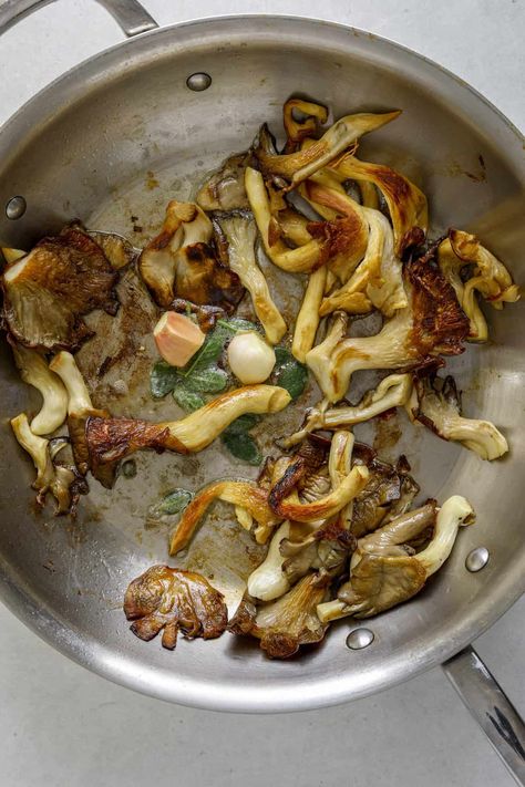 Sautéed Oyster Mushrooms with Brown Butter and Sage - Craving California Sauteed Oyster Mushrooms, Craving California, Cast Iron Chicken, Oyster Mushrooms, Roasted Mushrooms, Garlic Pasta, Browned Butter, Sage Leaves, Creamy Mushrooms