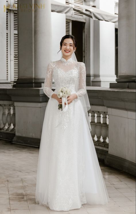 Wedding Dress Korean Style, Wedding Dresses Korean, Bridal Hijab Styles, Korean Wedding Dress, Holy Matrimony, Simple Wedding Gowns, Chopstick Hair, Bridal Hijab, Korean Wedding