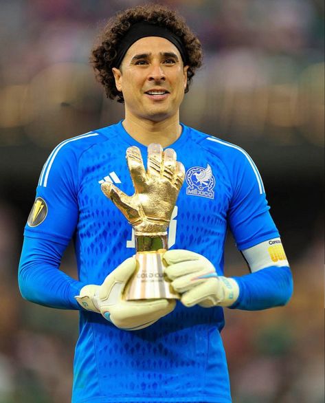 Bright Wallpapers, Memo Ochoa, Soccer Men, Bright Wallpaper, كرة القدم, Soccer Players, World Cup, Soccer, Wallpapers