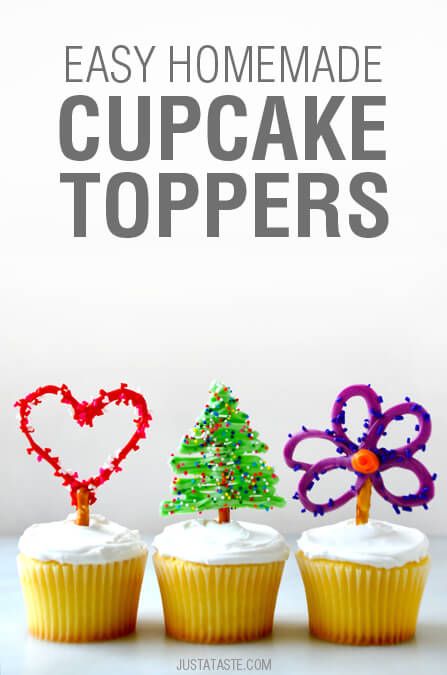 Video: Easy Edible Cupcake Toppers via justataste.com Edible Cupcake Toppers Diy, Easy Christmas Cupcakes, Christmas Cupcakes Decoration, Just A Taste, Homemade Cupcakes, Edible Cupcake Toppers, Bakery Ideas, Suga Suga, Delectable Desserts