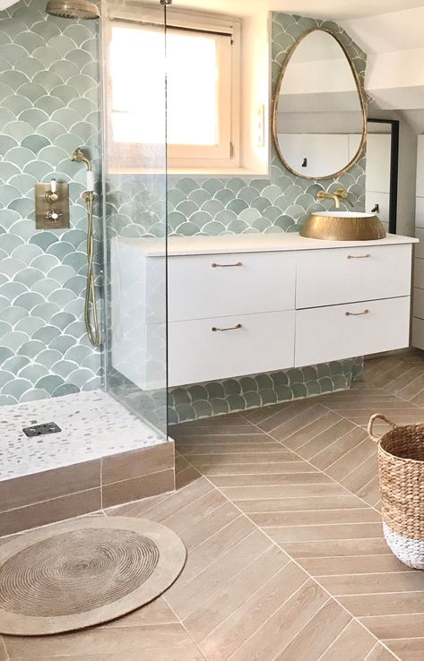 Fish Scale Tiles, Aqua Bathroom, Fish Scale Tile, New House Bathroom, Bathroom Design Decor, Downstairs Bathroom, Tile Shower Ideas, Bathroom Inspiration Decor, Fish Scale