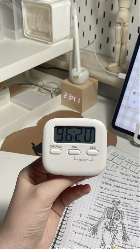 Study Timer Clock, Study Minimal, Social Media 2023, Study Minimalist, Timer Aesthetic, Study Timer, Stem Club, Go Study, New Semester