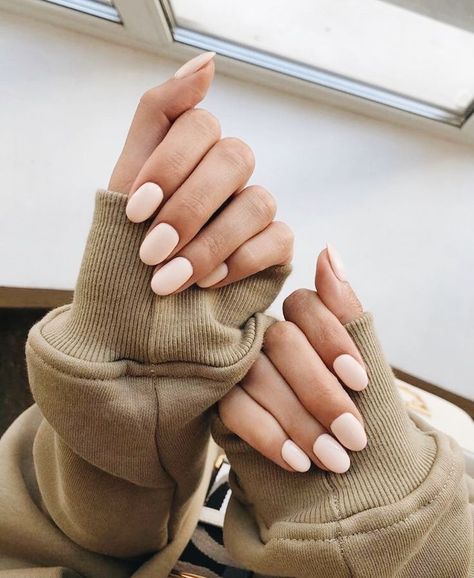 Matted Nails, Light Colored Nails, Neutral Nail Color, Oval Shaped Nails, Light Pink Nails, Light Nails, Seasonal Nails, Neutral Nails, Fancy Nails