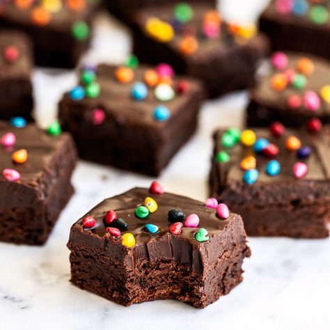 Cosmic Brownies - Handle the Heat Ultimate Brownies, Cosmic Brownies, Fudge Recipes Chocolate, Handle The Heat, Nutella Brownies, Chewy Brownies, Brownie Toppings, Homemade Fudge, Best Brownies