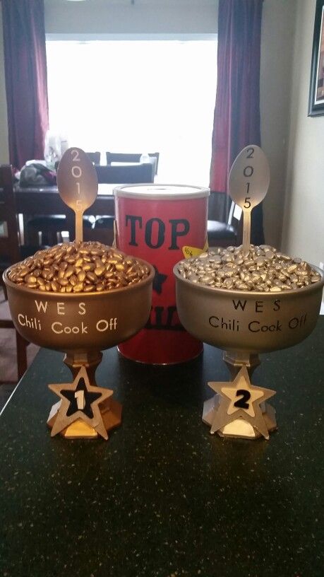 Chili cook off trophies. First and second place. #trophies #chilicookoff #fallcarnival Diy Chili Cook Off Trophies, Diy Chili Cookoff Trophy, Chili Cook Off Prizes Diy, Chili Cookoff Trophy Diy, Chili Cook Off Trophy Diy, Chili Cookoff Prizes, Chili Cookoff Trophy, Chili Cook Off Prizes, Chili Trophy