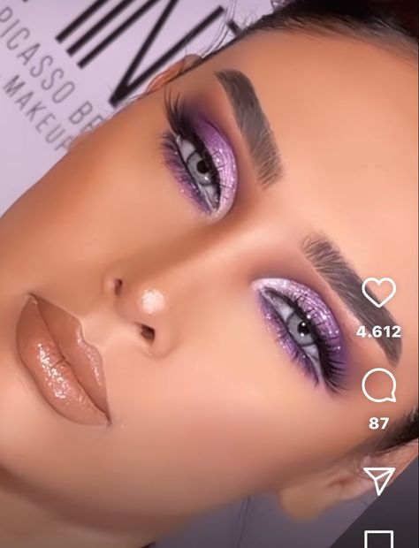 Prom 2022, Beginners Eye Makeup, Purple Eye Makeup, Purple Birthday, Makeup Spray, Purple Makeup, Glitter Makeup, Purple Glitter, Beautiful Makeup