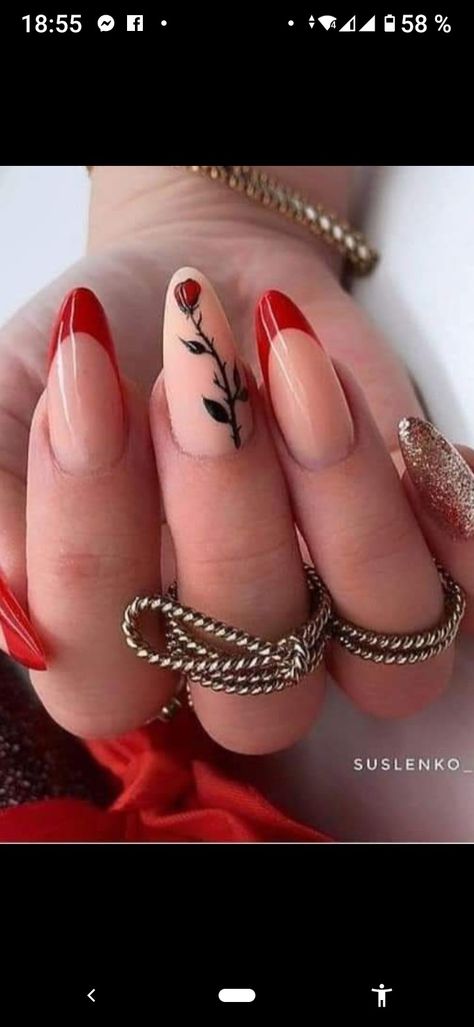 Blooming Nail Art, California Nails, Black Gold Nails, Black French Tips, Stunning Nail Designs, Art Guide, French Tip Nail Designs, Nail Art Trends, Floral Nail Designs