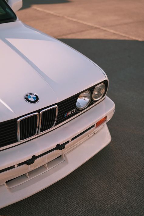 Bmw Wallpaper, Serie Bmw, Mobil Bmw, Dream Cars Bmw, Bmw E30 M3, Bmw Wallpapers, Pimped Out Cars, Bmw Classic, Street Racing Cars