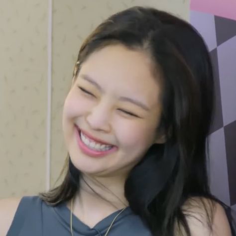 Jennie cute smile #HowYouLikeThat #chanel #blackpink #kimjennie #jenniekim #jennie #kpop  #Jendeukie #NiNi #YGPrincess #humangucci #jennieairportfashion #humanchanel #babyaegyo #rubyjane #JENNIEXCHANEL #jenniekim #blackpinkjennie  #blink #gummysmile #jennierubyjane #JNK1 #jenniesolo  #yg #ygentertainment #jennieblackpink #blackpinkjennie #chanel #gucci #CocoJennie #GentleMonster Jennie Cute Smile, Jennie Rubyjane, Cute Jungkook, Jennie Cute, Kpop Pp, Giant Star, Chinese Makeup, Jennie Icon, 4 Girls