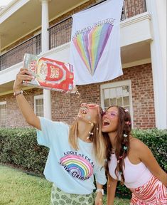 Lucky Sorority Theme, Lucky To Be Bid Day Theme, Lucky Charm Bid Day, Lucky Charms Sorority Theme, Lucky Me Bid Day Theme, Lucky Charms Photoshoot, Lucky Me Bid Day, Lucky Charms Bid Day, Rainbow Bid Day