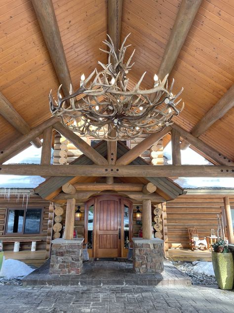 Infuse a Touch of Grandeur with Elegant Chandeliers - Mountain Living Chandelier Over Kitchen Island, Lodge Chandelier, Deer Mount Decor, Deer Antler Chandelier, Golden Arrow, Whiskey Room, Antler Lights, Viking Decor, Outdoor Covered Patio