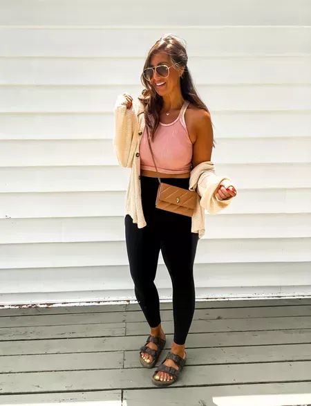 Tank And Leggings Outfit, Leggings And Sandals Outfit, Cropped Leggings Outfit, Dressy Leggings Outfit, Crop Leggings Outfit, Spring Leggings Outfit, Black Leggings Outfit Summer, Adulting Outfits, Summer Tank Top Outfits