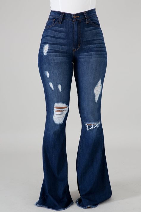 Distressed Bell jeans - Slay Brand llc Denim Style Casual, Style Bleu, Bell Jeans, Cute Country Outfits, Looks Country, Western Style Outfits, Estilo Denim, Mode Jeans, Casual Bottoms