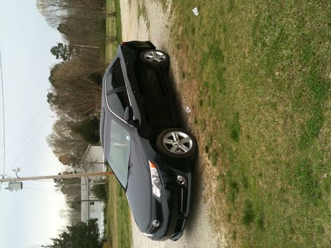 My 2012 Toyota Camry SE :) Old Toyota Cars, 2012 Toyota Camry, 1st Car, Houses In Germany, Tire Pictures, Toyota Hybrid, Camry 2012, Free Credit Card, Camry Se