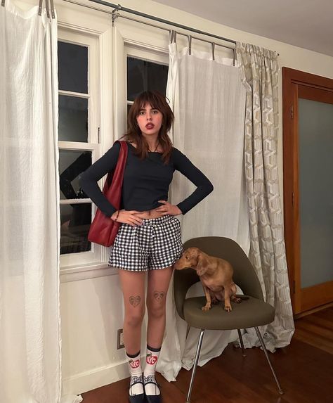 Boxer Outfit Female, Boxers Outfit Female, Gingham Skirt Outfit, Boxer Outfit, Plaid Shorts Outfit, Boxer Shorts Outfit, Plaid Skirt Outfit, Heart Tattoos, Summer Shorts Outfits