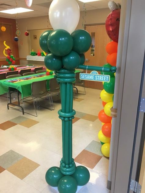 Sesame Street Balloon Columns, Cookie Monster Balloon Column, Elmo Birthday Balloon Garland, Sesame Street Balloon Centerpieces, Sesame Street Balloon Bouquet, Sesame Street Balloon Decorations, Diy Elmo Birthday Party Decoration, Sesame Street Balloon Garland, Sesame Street Baby Shower Theme