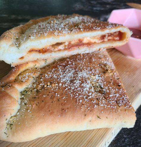 Baked Homemade Panzerotti Homemade Panzerotti, Panzarotti Recipe, Garlic Basil Oil, Panzerotti Recipe, Yeast Dough Recipe, Tomato Pizza Sauce, Herb Oil, Pizza Dough Recipe Easy, Easy Pizza Dough