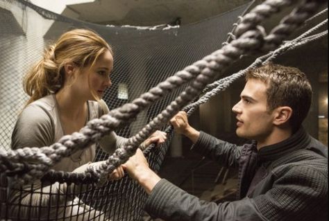 Awe Trish & Four first meeting each other. :) Thoe James, Divergent 2014, Tris And Tobias, Divergent Movie, Tris And Four, Divergent Fandom, Tobias Eaton, Divergent Trilogy, Divergent Insurgent Allegiant