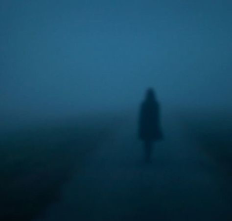 Blue Aesthetic Dark, Blue Hour, The Fog, Kelly Clarkson, Dark Photography, Feeling Blue, Night Aesthetic, Dark Night, Grunge Aesthetic